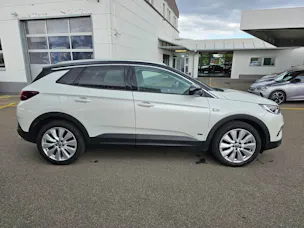 OPEL Grandland X 1.6 Hybrid4 Ultimate Automatik