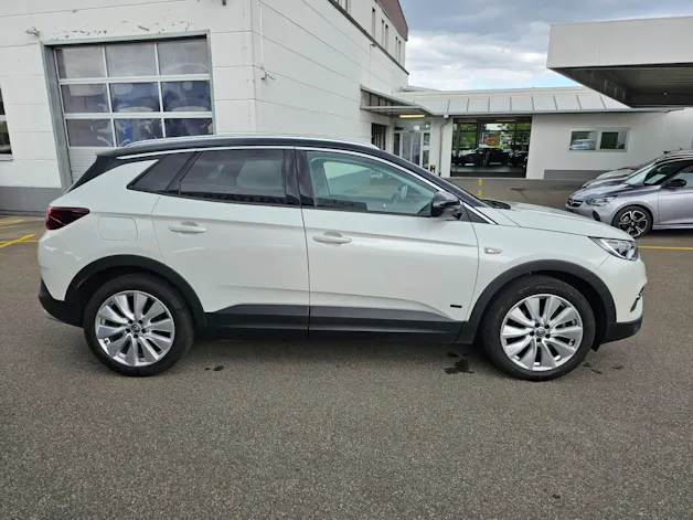 OPEL Grandland X 1.6 Hybrid4 Ultimate Automatik