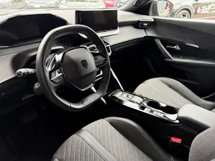PEUGEOT 2008 1.2 PureTech Allure