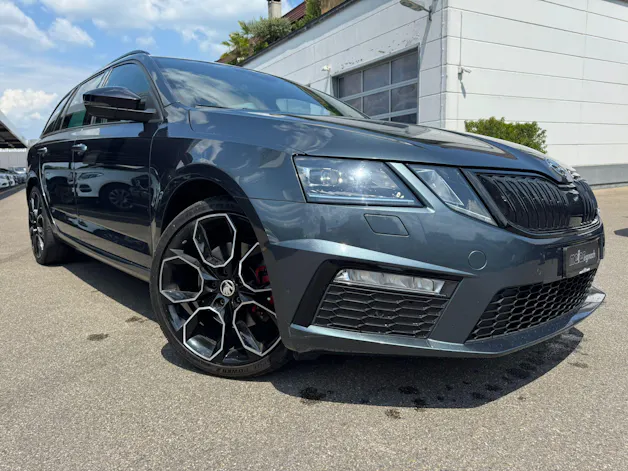SKODA Octavia Combi 2.0 TDI RS 4x4 DSG