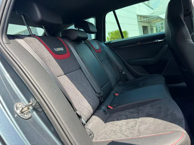 SKODA Octavia Combi 2.0 TDI RS 4x4 DSG