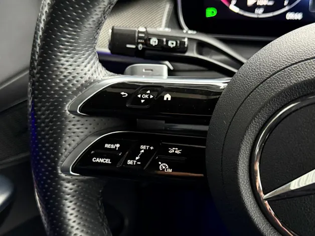 MERCEDES-BENZ GLC 300 d 4Matic AMG Line 9G-Tronic