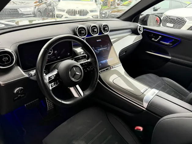 MERCEDES-BENZ GLC 300 d 4Matic AMG Line 9G-Tronic