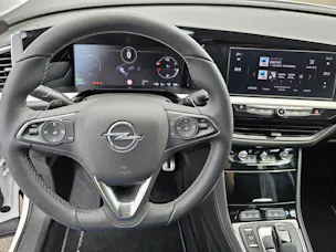OPEL Grandland 1.6 Hybrid GS Line Automatik