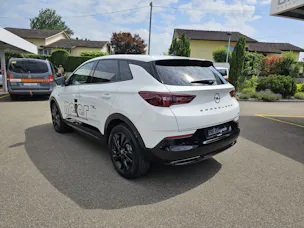 OPEL Grandland 1.6 Hybrid GS Line Automatik