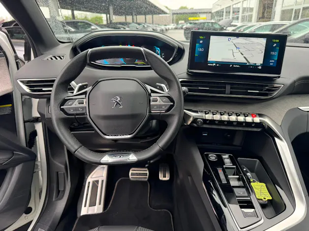PEUGEOT 3008 300e Hybrid4 GT EAT8