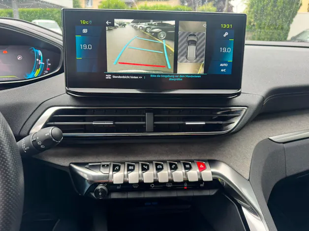 PEUGEOT 3008 300e Hybrid4 GT EAT8