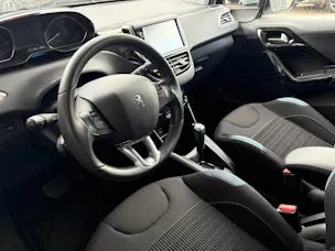 PEUGEOT 208 1.6 VTI Allure Automatik
