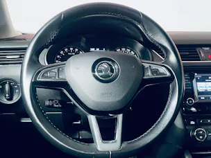 SKODA Octavia Combi 2.0 TDI Style DSG
