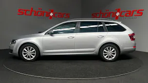 SKODA Octavia Combi 2.0 TDI Style DSG