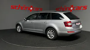 SKODA Octavia Combi 2.0 TDI Style DSG