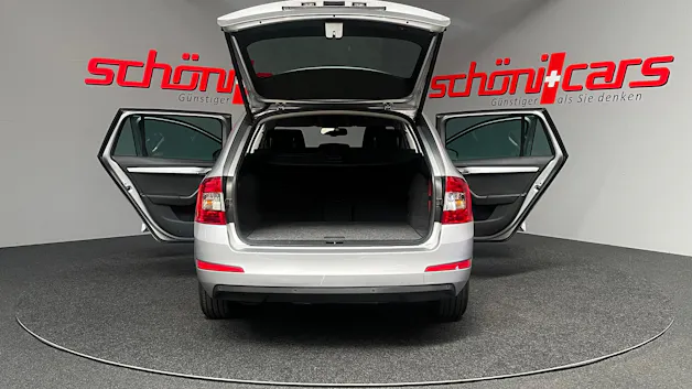 SKODA Octavia Combi 2.0 TDI Style DSG