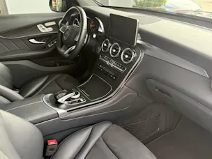 MERCEDES-BENZ GLC 300 4Matic AMG Line 9G-Tronic