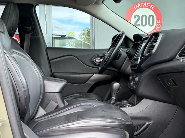 JEEP Cherokee 2.2MJ Limited AWD Drive II 9ATX