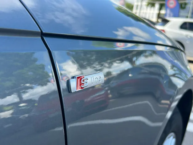 AUDI A4 Avant 40 TFSI S line S-tronic