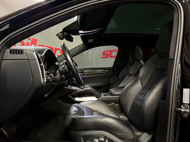 PORSCHE Cayenne Turbo Coupé inkl. Approved