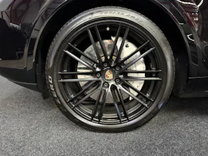 PORSCHE Cayenne Turbo Coupé inkl. Approved