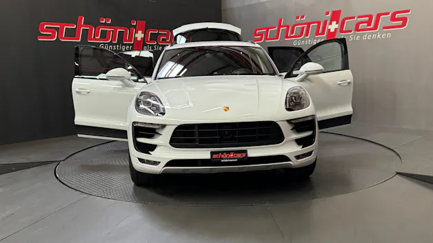 PORSCHE Macan GTS PDK