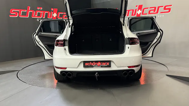 PORSCHE Macan GTS PDK