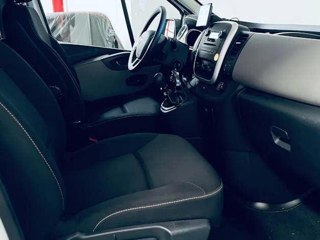 NISSAN NV 300 Camper dCi 121 PS MT