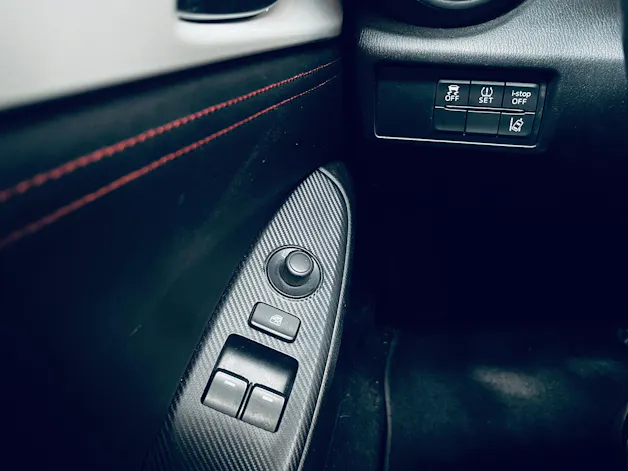 MAZDA MX-5 SKYACTIV-G 160 Revolution