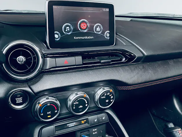 MAZDA MX-5 SKYACTIV-G 160 Revolution