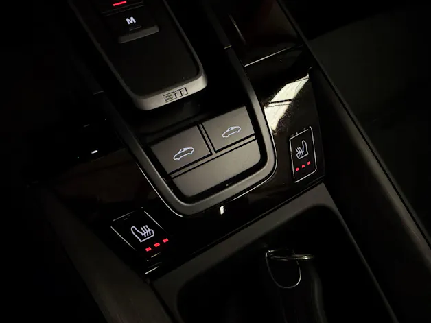 PORSCHE 911 Targa 4 GTS PDK CH