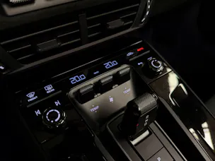 PORSCHE 911 Targa 4 GTS PDK CH