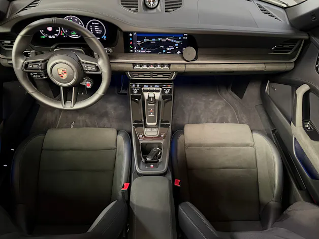 PORSCHE 911 Targa 4 GTS PDK CH