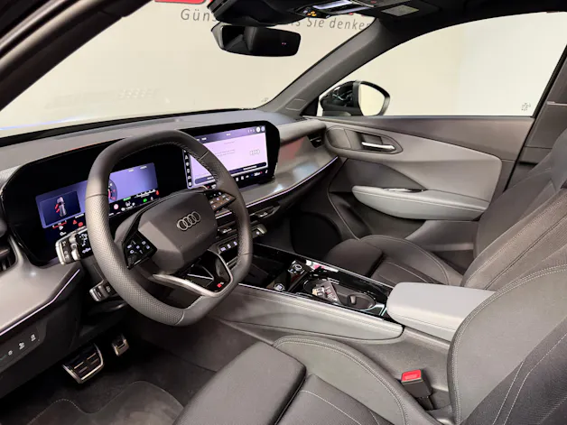 AUDI Q3 SUV TFSI quattro 195 kW S tronic S Line