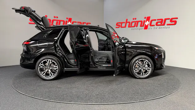 AUDI Q3 SUV TFSI quattro 195 kW S tronic S Line