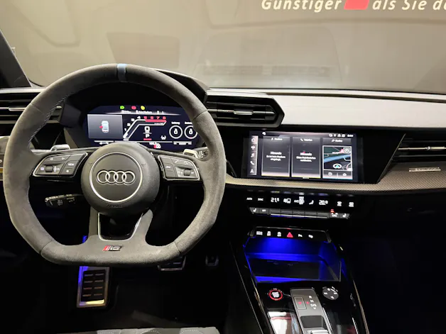 AUDI RS3 Limousine 2.5 TSI Performance quattro S-tronic 1of300