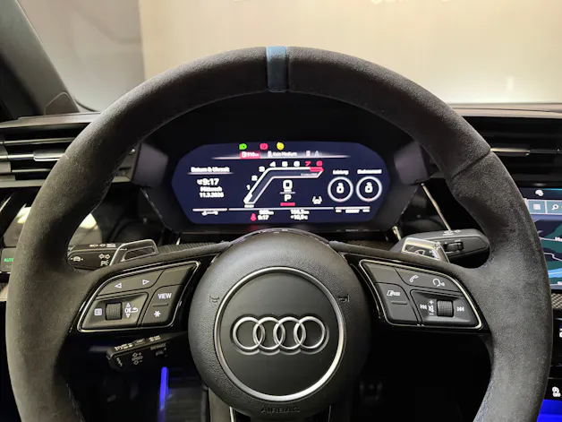 AUDI RS3 Limousine 2.5 TSI Performance quattro S-tronic 1of300