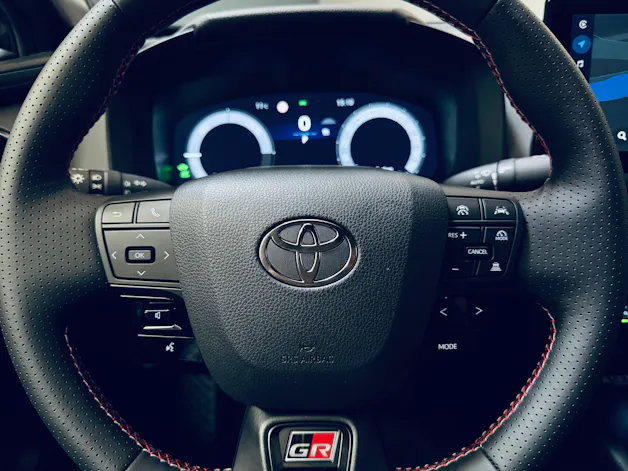 Toyota C-HR 2.0 PHEV CVT GR Sport