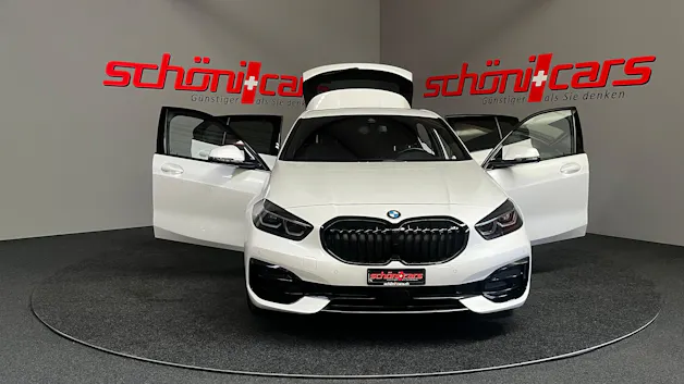 BMW 118i Sport Line Steptronic