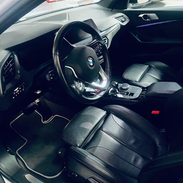 BMW 118i Sport Line Steptronic