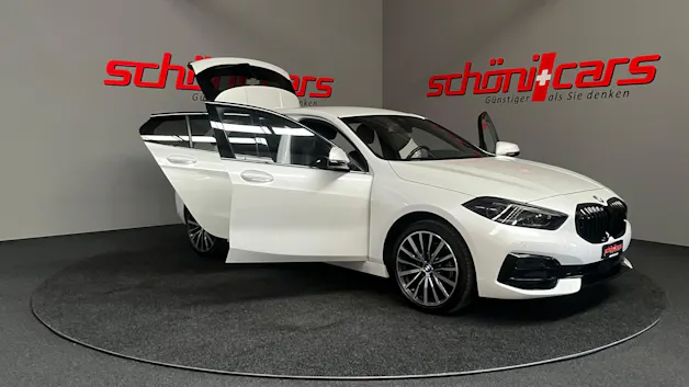 BMW 118i Sport Line Steptronic