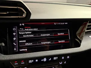AUDI S3 Sportback TFSI quattro S-tronic
