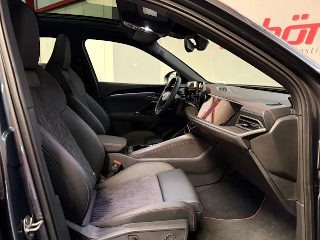 AUDI SQ5 TFSI quattro S-tronic