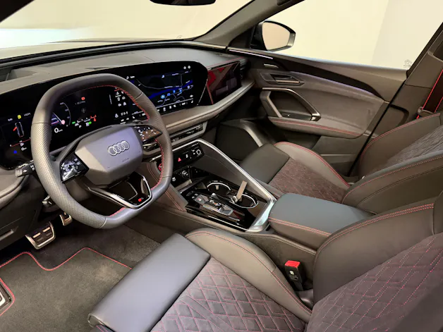 AUDI SQ5 TFSI quattro S-tronic