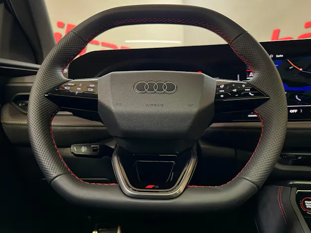 AUDI SQ5 TFSI quattro S-tronic