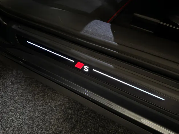 AUDI SQ5 TFSI quattro S-tronic