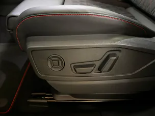 AUDI SQ5 TFSI quattro S-tronic
