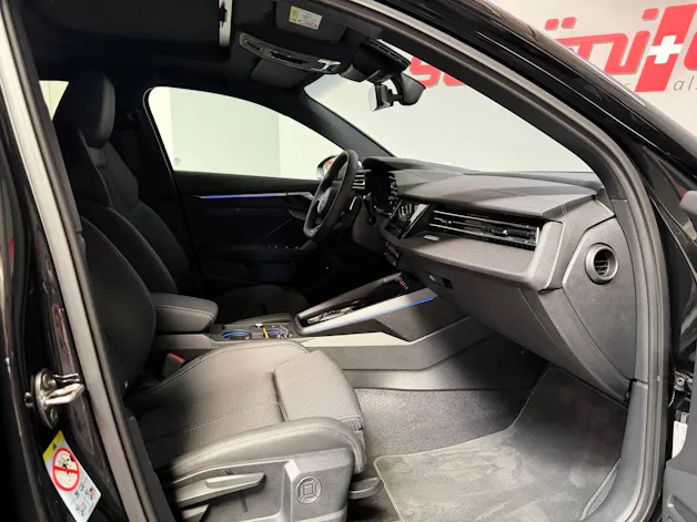 AUDI S3 Sportback TFSI quattro S-tronic