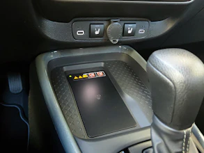 https://vehicle.imgix.net/4478758/0b78fca8-adbd-48d7-8e9e-28a478c96583.jpg
