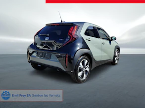https://vehicle.imgix.net/4478758/916b4276-7003-4117-b922-259252e8381a.jpg