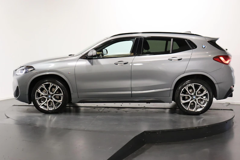 immagine del veicolo BMW X2