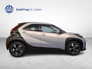 immagine del veicolo TOYOTA Aygo X 1.5 VVT-i HSD Trend