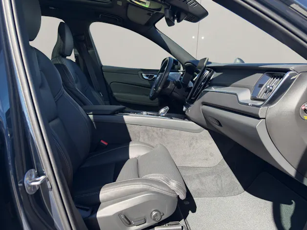 VOLVO XC60 2.0 T8 TE Black Edition eAWD