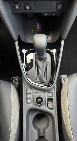 Toyota Yaris Cross 1.5 VVT-i HSD Premium AWD-i